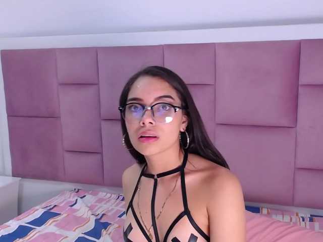 Fotogrāfijas NalaRey Hey guys! today is a magical day to fuck and have fun together. My Goal is My SLOOPY BLOWJOB #latina #teen #18 #skinny #new @remain for the goal