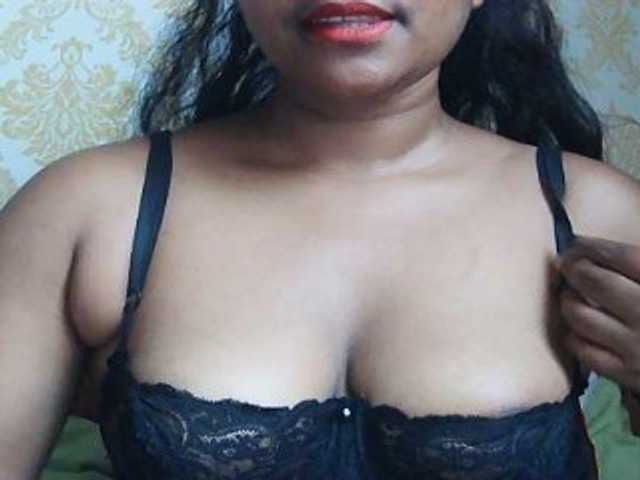 Fotogrāfijas Nancie009 hello guys,tip me for a good show white me;20tknaked;10tkboobs;20tkpussy