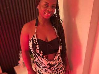 Erotiska video tērzēšana Naomii-Cooper