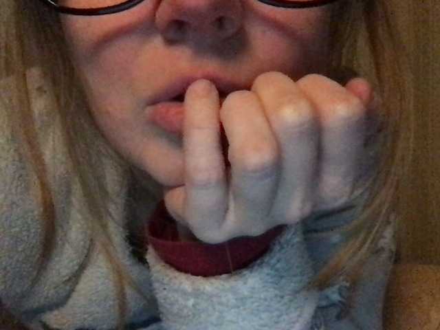 Apraides ekrānuzņēmumi naturalblonde