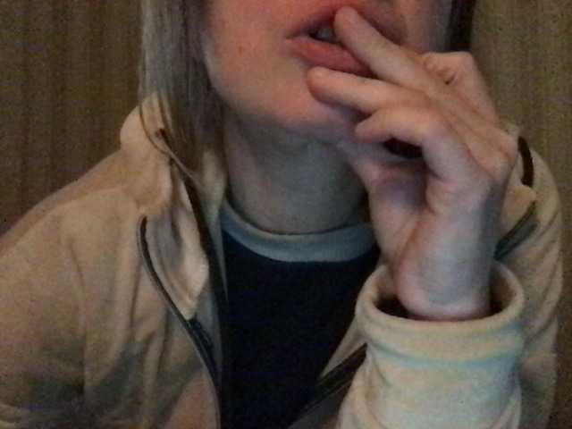 Apraides ekrānuzņēmumi naturalblonde