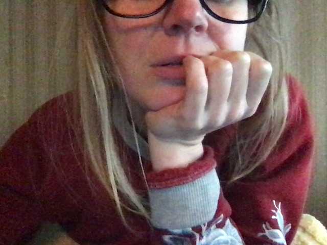 Apraides ekrānuzņēmumi naturalblonde