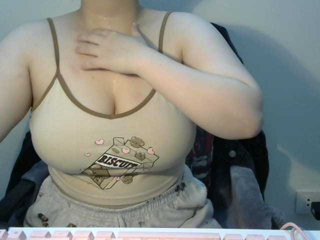 Fotogrāfijas newsunrayss 88 flash boobs,50token flash ass,100flash pussy,99 give me rores,130 blowjob,150 titsfuck,300 naked,999cumshow,1111squirt show,2345 help me a day offfGoal;1000tks cum show