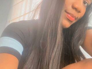 Erotiska video tērzēšana NicoleHillss