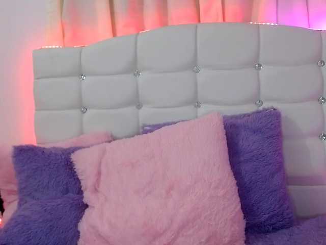 Apraides ekrānuzņēmumi NicoleMooree