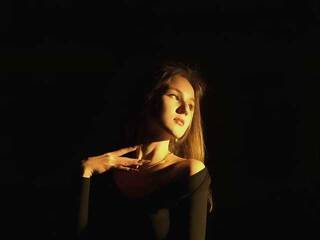 Erotiska video tērzēšana Niktoria-Shy