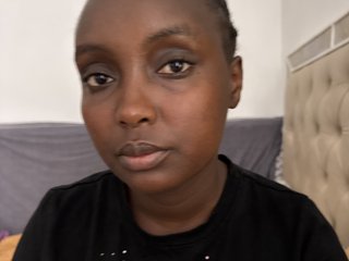 Erotiska video tērzēšana Nyomi224