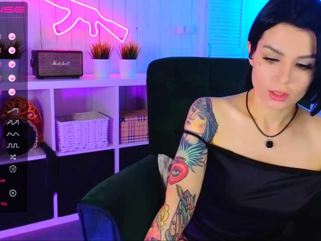 Apraides ekrānuzņēmumi Katherine_Moor