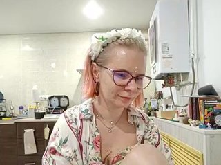 Erotiska video tērzēšana OnlyFox