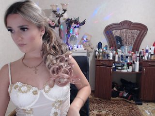Fotogrāfijas _Alienanna_ naked=500, lovense in me, flash tits-100. feets-40, watch your cam-30, if you like me ***show in full private