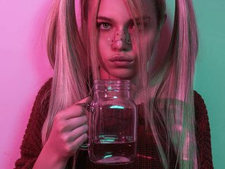 Erotiska video tērzēšana Pamela-Velvet