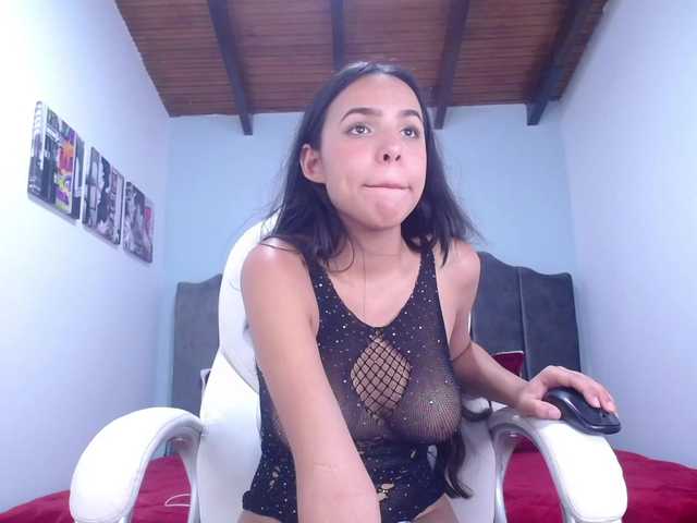 Apraides ekrānuzņēmumi Paola-bigboobs