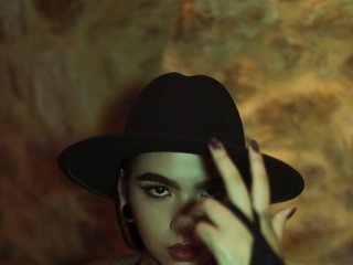 Erotiska video tērzēšana PaulinneSmith