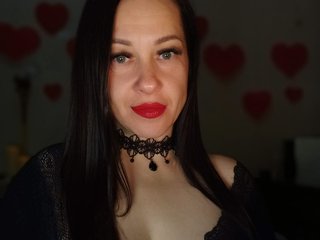 Erotiska video tērzēšana PetiteBrunieX