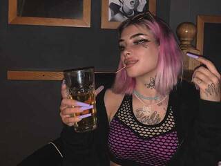 Erotiska video tērzēšana Pink-Barbie