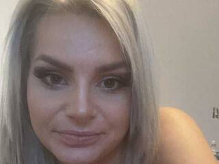 Erotiska video tērzēšana PrettyBiddy