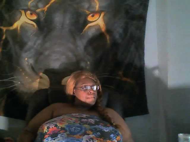 Apraides ekrānuzņēmumi PrettyBlacc