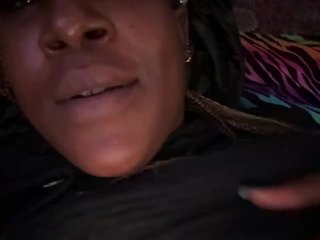 Erotiska video tērzēšana PrettyDoubleG