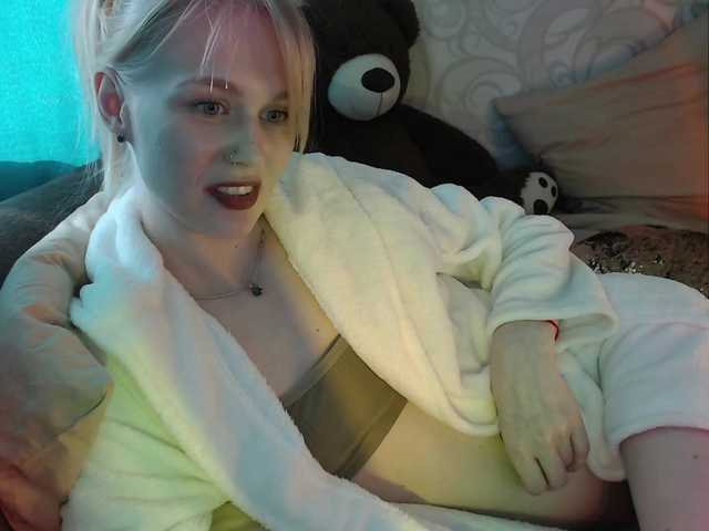 Fotogrāfijas Vero_nica Press in the heart! 519 pussy) Lovens from 2 tk, 20 - pleasant vibration, 69 - random In private with toys, Cam2Cam Before the private 101 tokens