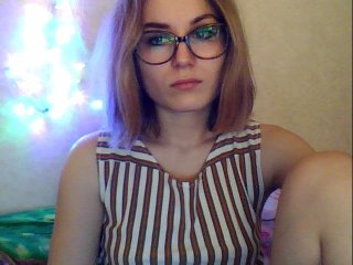 Apraides ekrānuzņēmumi ASMRGIRL