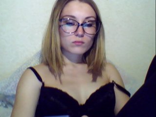 Apraides ekrānuzņēmumi ASMRGIRL