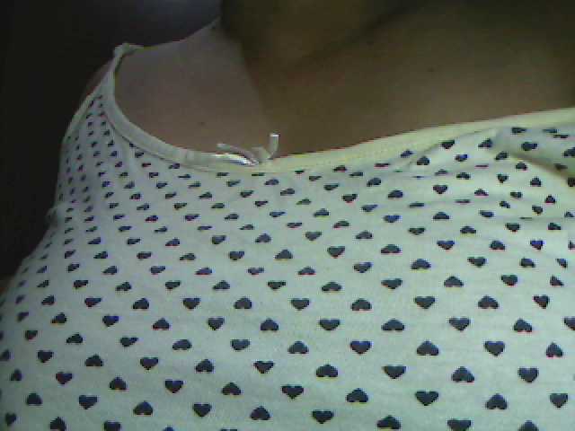 Apraides ekrānuzņēmumi RealCumBaby