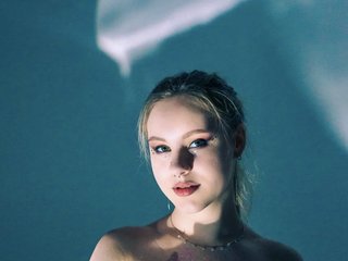 Erotiska video tērzēšana Rinaaaa-cherry