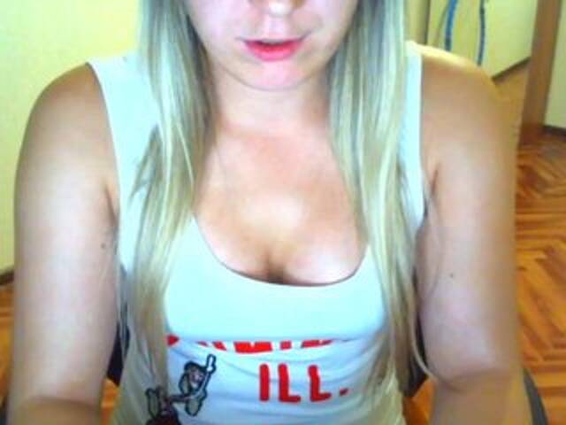 Apraides ekrānuzņēmumi Your_Girl23