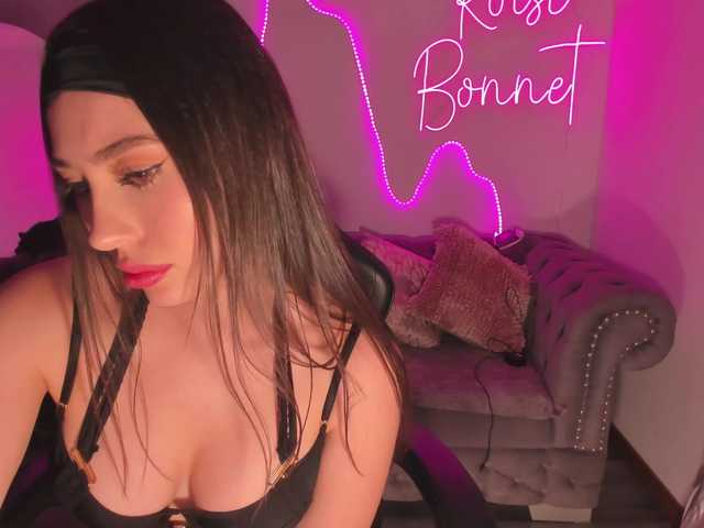 Fotogrāfijas RoiseBonnet ♥ My wet pussy needs a dick, come and fuck me! ♥ IG:@roise_bonnet ♥Cum show ♥ @remain