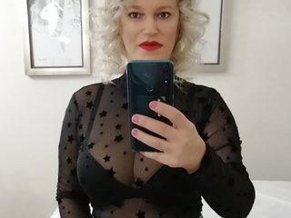 Erotiska video tērzēšana Roselyn25