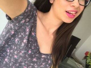 Erotiska video tērzēšana RoxxieFoxie