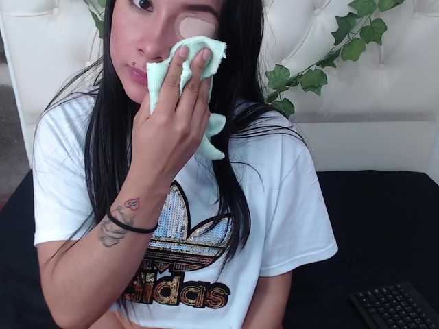 Apraides ekrānuzņēmumi SabinaAdams