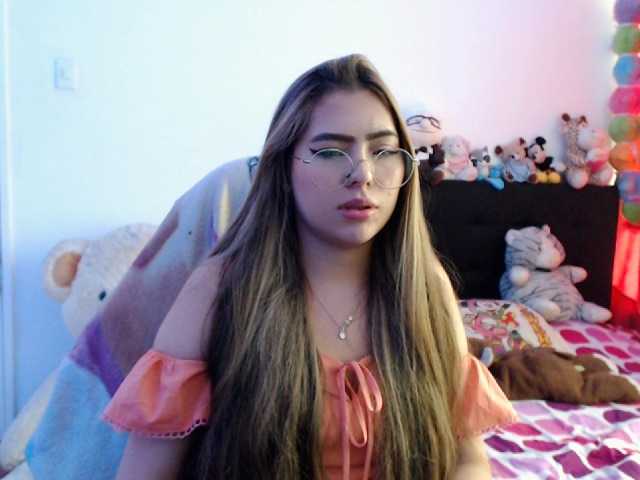 Fotogrāfijas sabrinna-l Meet my show Boys #latina #cum #boobs #smile #shy #kpop #anime #videogames #lesbian♥