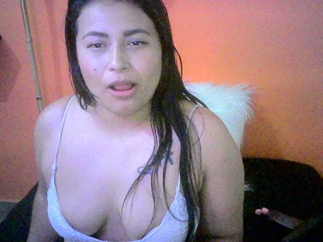 Fotogrāfijas Salma-Devil welcome to my room, show big tits and pussy #bigtits #pussy #new #latina
