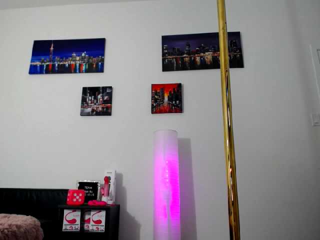 Apraides ekrānuzņēmumi SamiraLicious