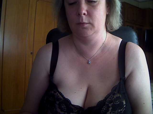 Apraides ekrānuzņēmumi SamiraRose