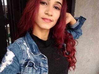 Erotiska video tērzēšana Saraa-Miller