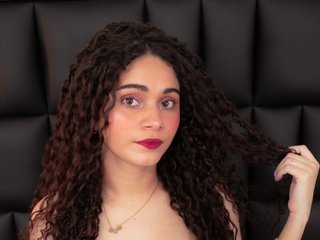 Erotiska video tērzēšana Sasha-stele