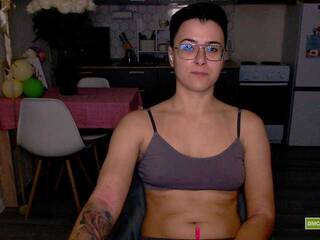 Erotiska video tērzēšana Sashanotfound