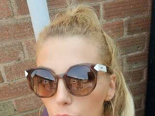 Erotiska video tērzēšana SavageAss