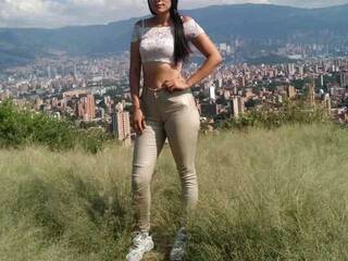 Erotiska video tērzēšana semelee