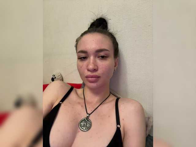 Apraides ekrānuzņēmumi SexsiHanni