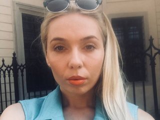 Erotiska video tērzēšana SexyFoxy555