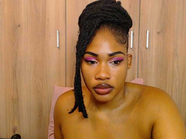 Apraides ekrānuzņēmumi SexyJuicyLips