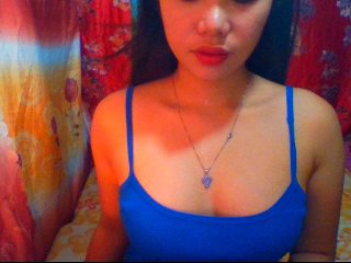 Fotogrāfijas SEXYKlTTEN18 hi dear i need 50 tokens to give 3 minute naked show come on :)