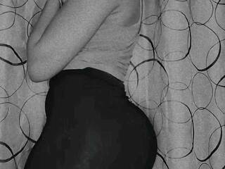 Erotiska video tērzēšana SexyPesh