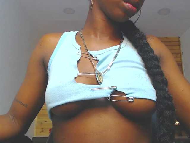 Apraides ekrānuzņēmumi ShaylaSexx