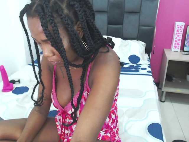 Apraides ekrānuzņēmumi ShaylaSexx