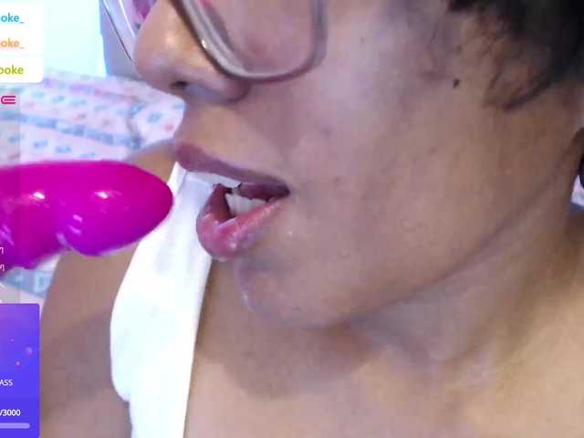 Fotogrāfijas SheenaBrooke @remain to BIG ASS fountain SQUIRT!! FUCK MY WET PUSSY AND TIGHT ASS!! MAKE ME #SQUIRT I WANNA USE MY BUTTPLUG #cam2cam #c2c #lovense #buttplug #bigass #smalltits #ebony #latina #colombian #anal #vaginal #dildoing #YOGA #YOGAPANTS #TWERK