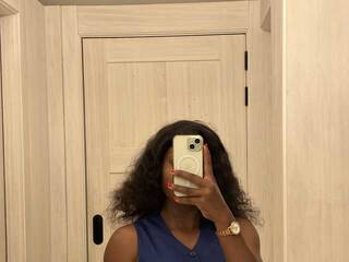 Erotiska video tērzēšana ShySerena